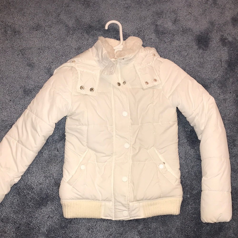 white puffy  jacket
